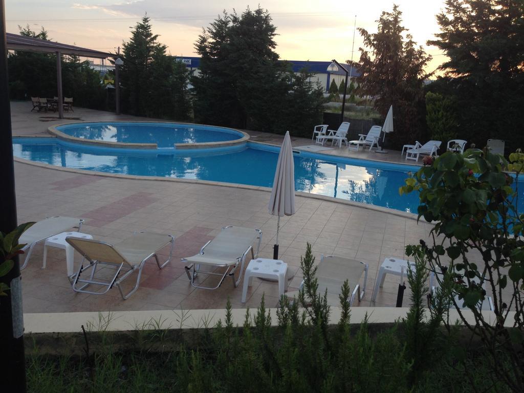Achillio Hotel Komotini Exteriör bild