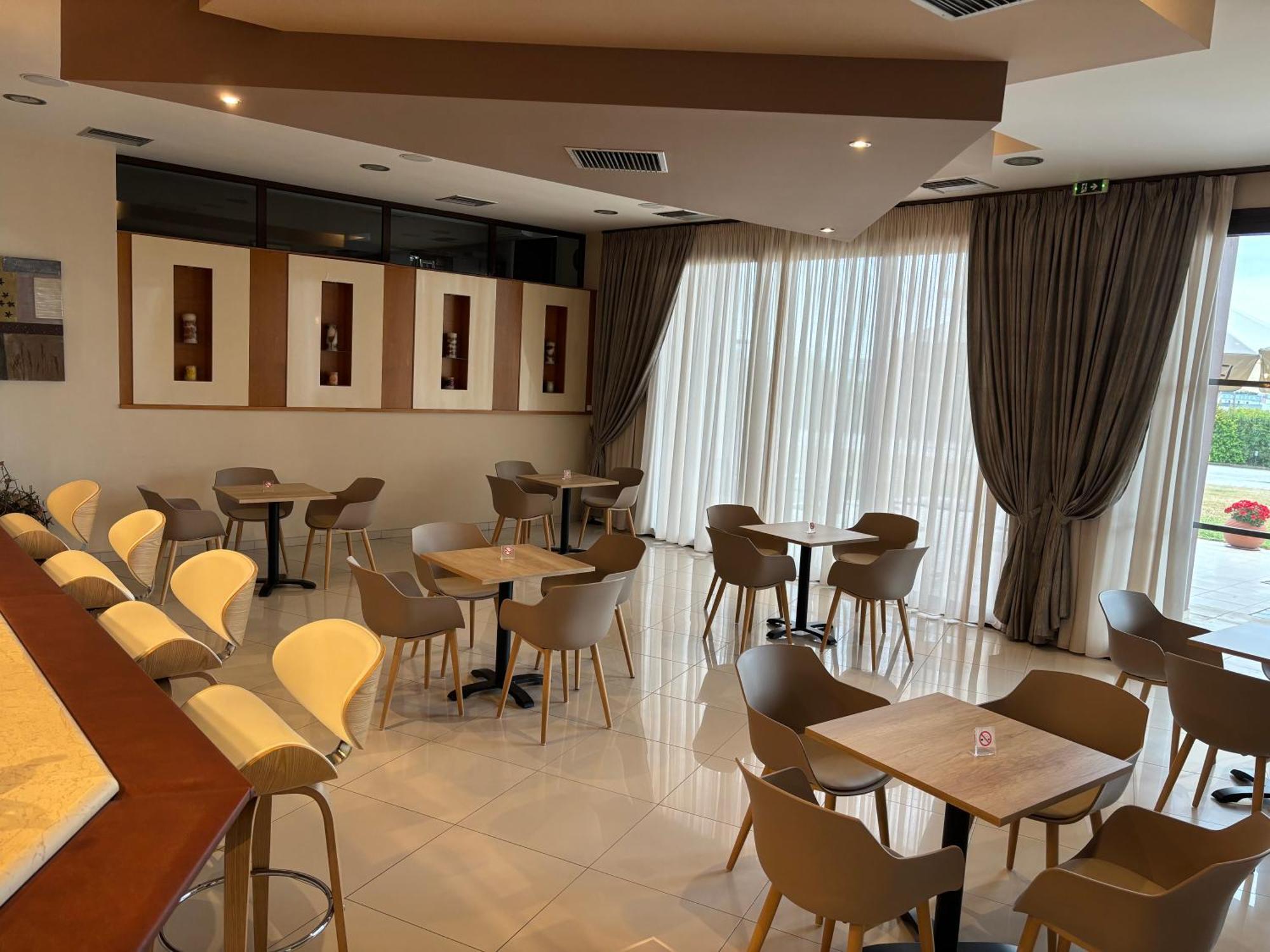 Achillio Hotel Komotini Exteriör bild